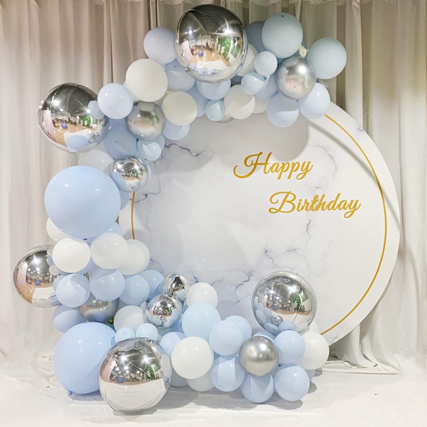 Arche de ballon bleu blanc argent