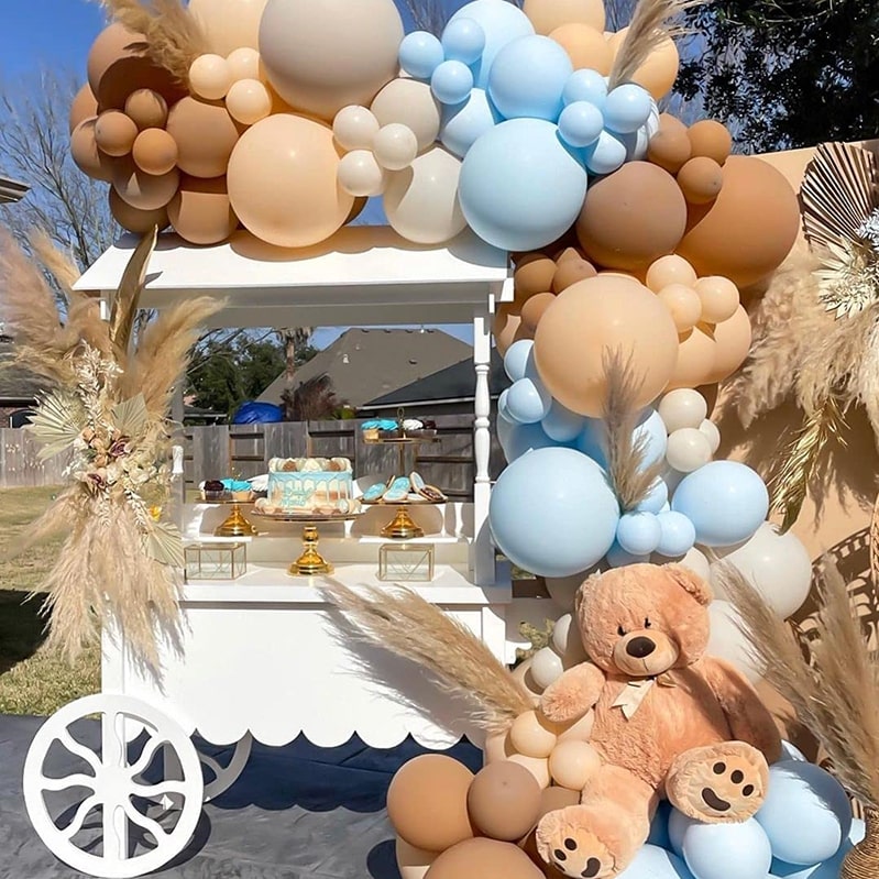 Arche de ballon bleu pastel anniversaire